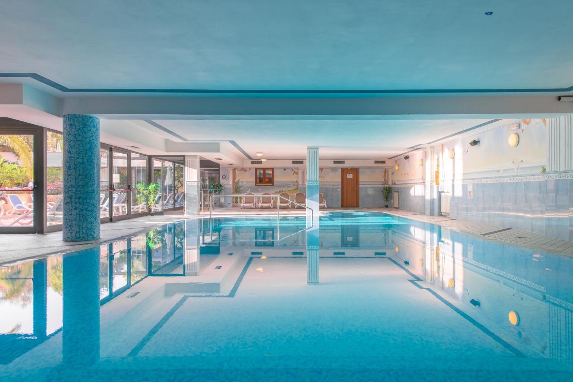 Hotel Garda Bellevue Limone sul Garda Esterno foto