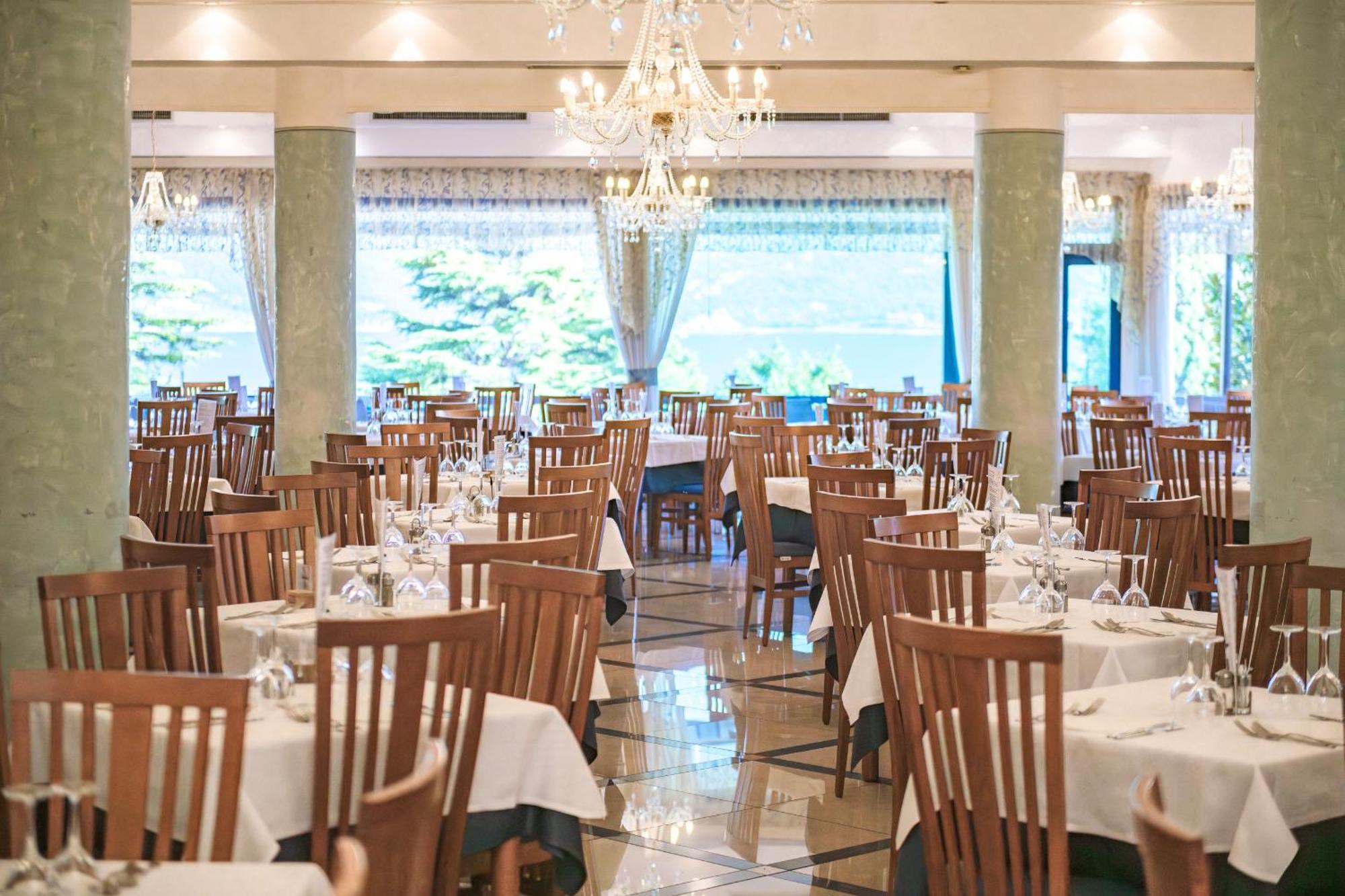 Hotel Garda Bellevue Limone sul Garda Esterno foto
